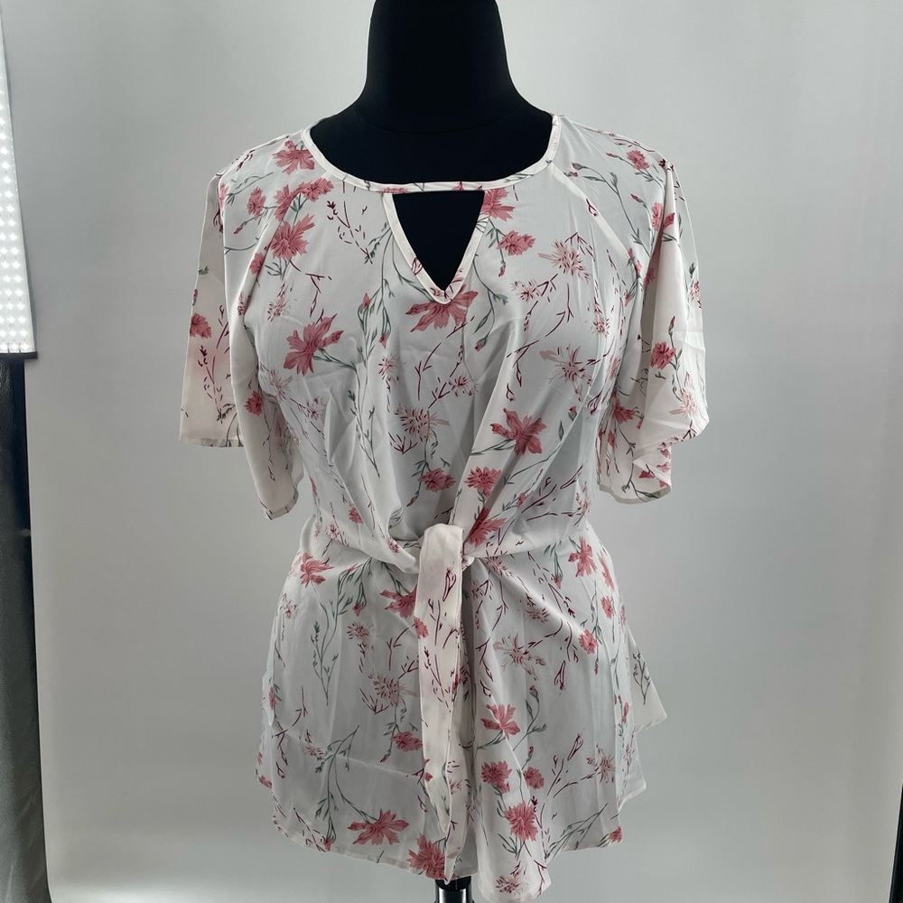 Bloomchic Floral Ruffle Keyhole Knotted Front Blouse 14-16/1X